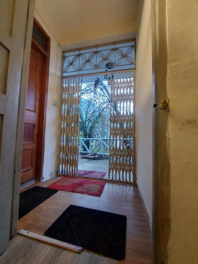 Mars Monkey Hostel & Cafe Manāli Kültér fotó