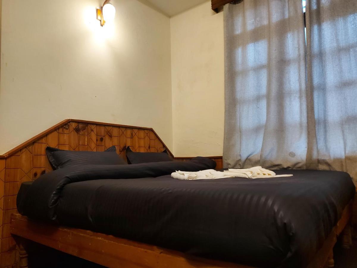 Mars Monkey Hostel & Cafe Manāli Kültér fotó
